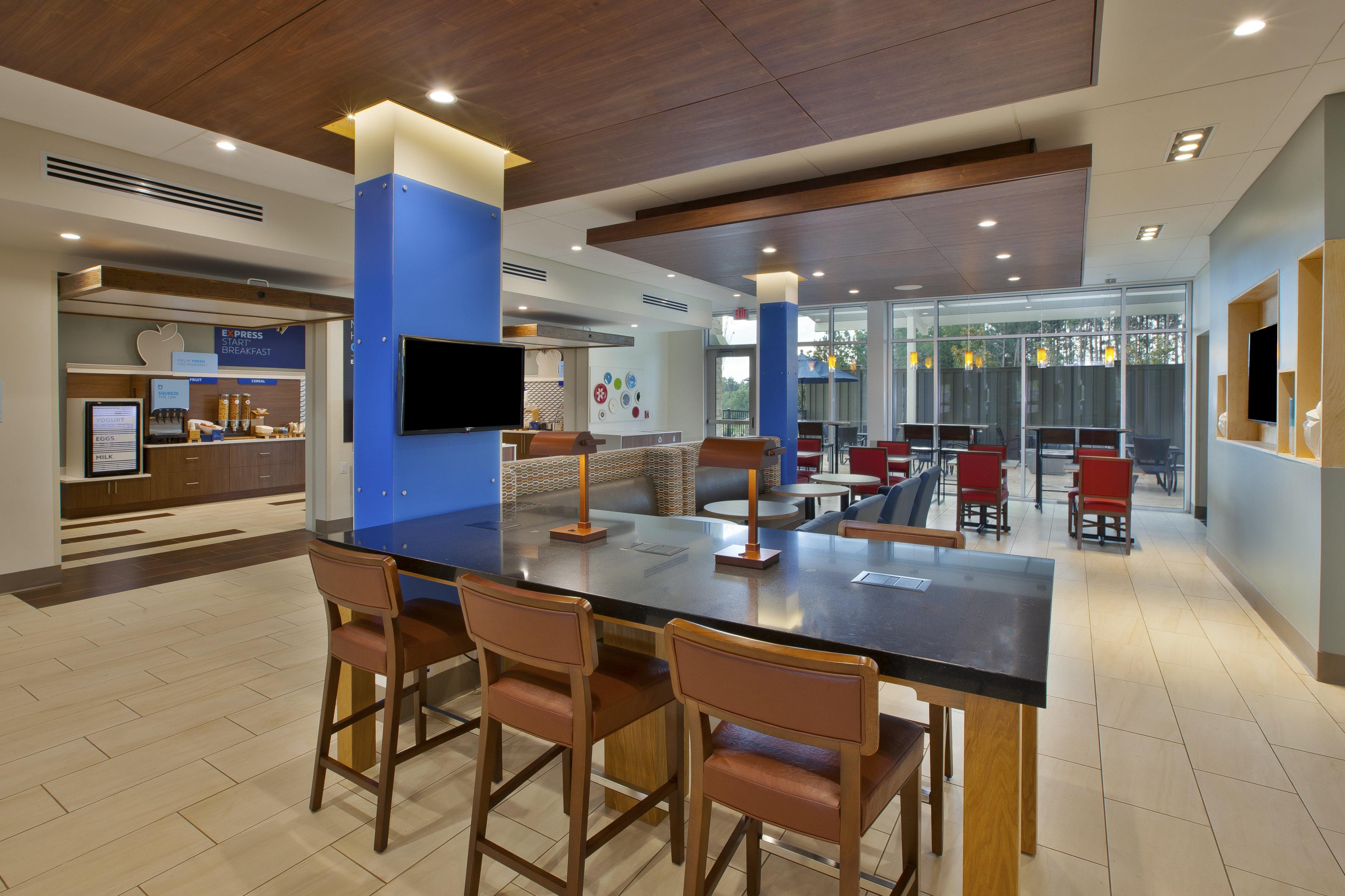 Holiday Inn Express And Suites South Hill By Ihg מראה חיצוני תמונה